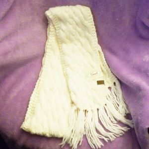 NWT Fossil Cable Knit Scarf w/Fringe